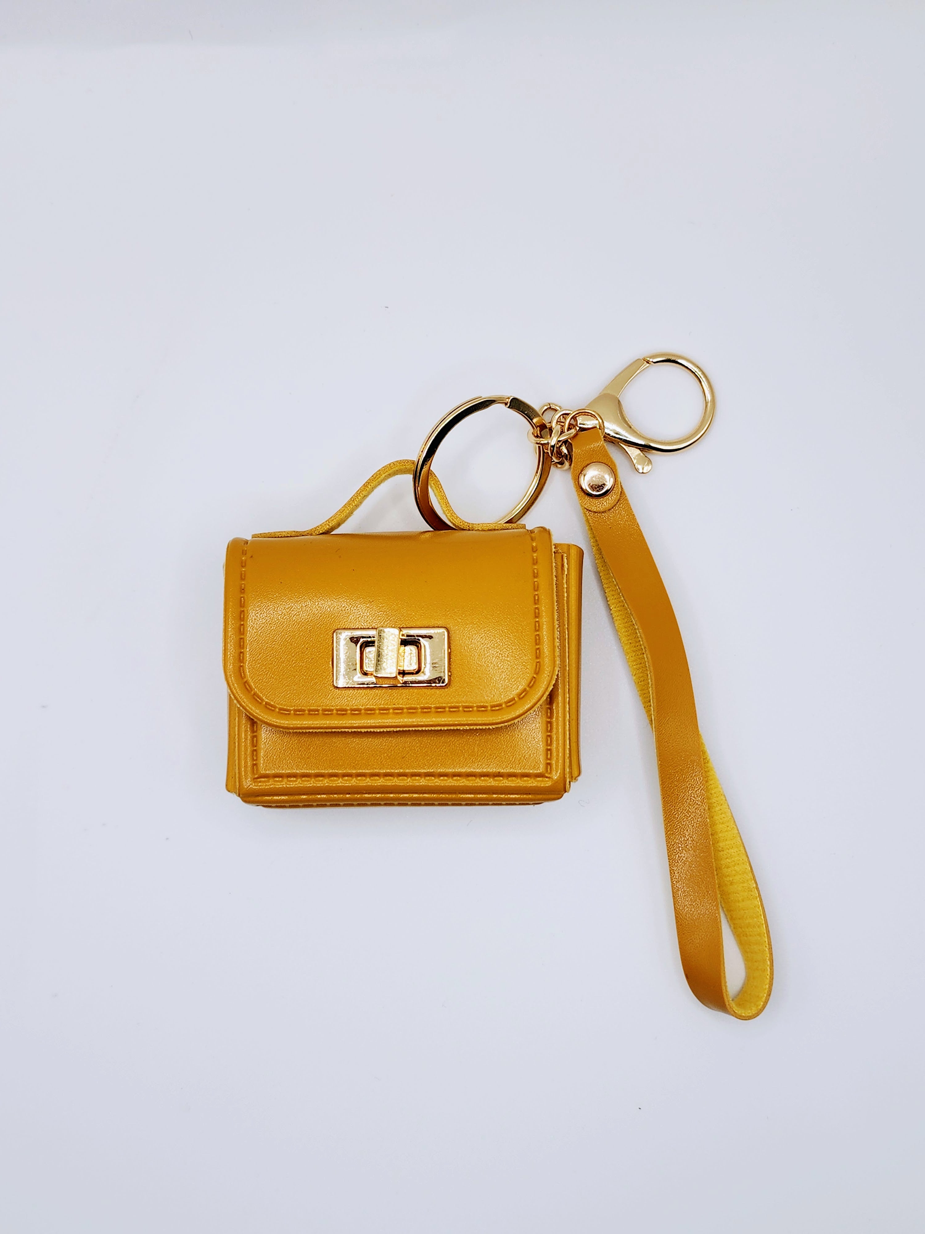 Chic & Compact: The Ultimate Mini Purse Charm & Case