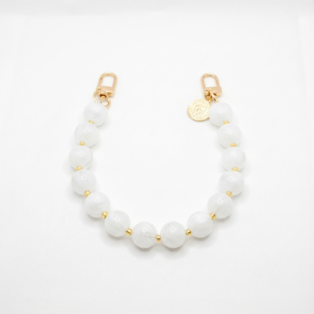 Vivian Luxe Wristlet: Custom Phone & Bag Chain Multi Colors