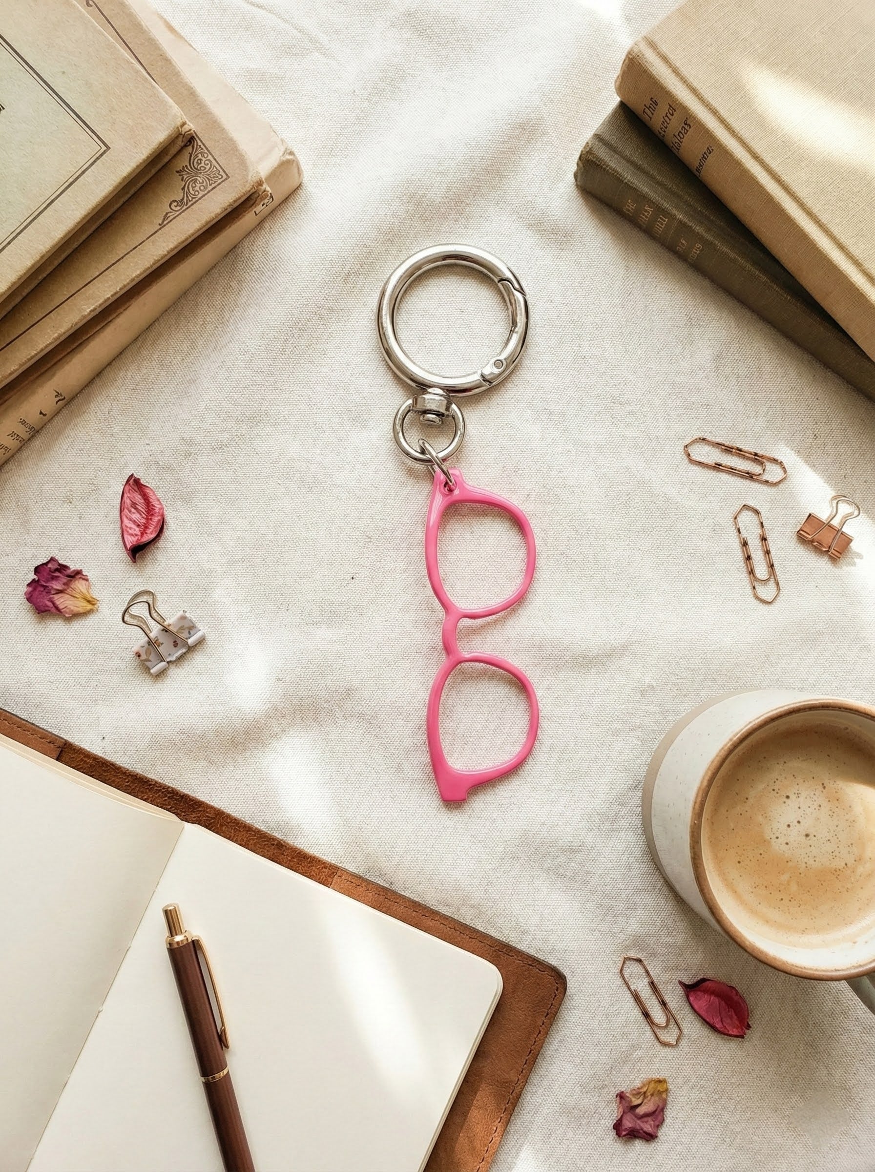 Hot Pink Specs Charm: See the Style!